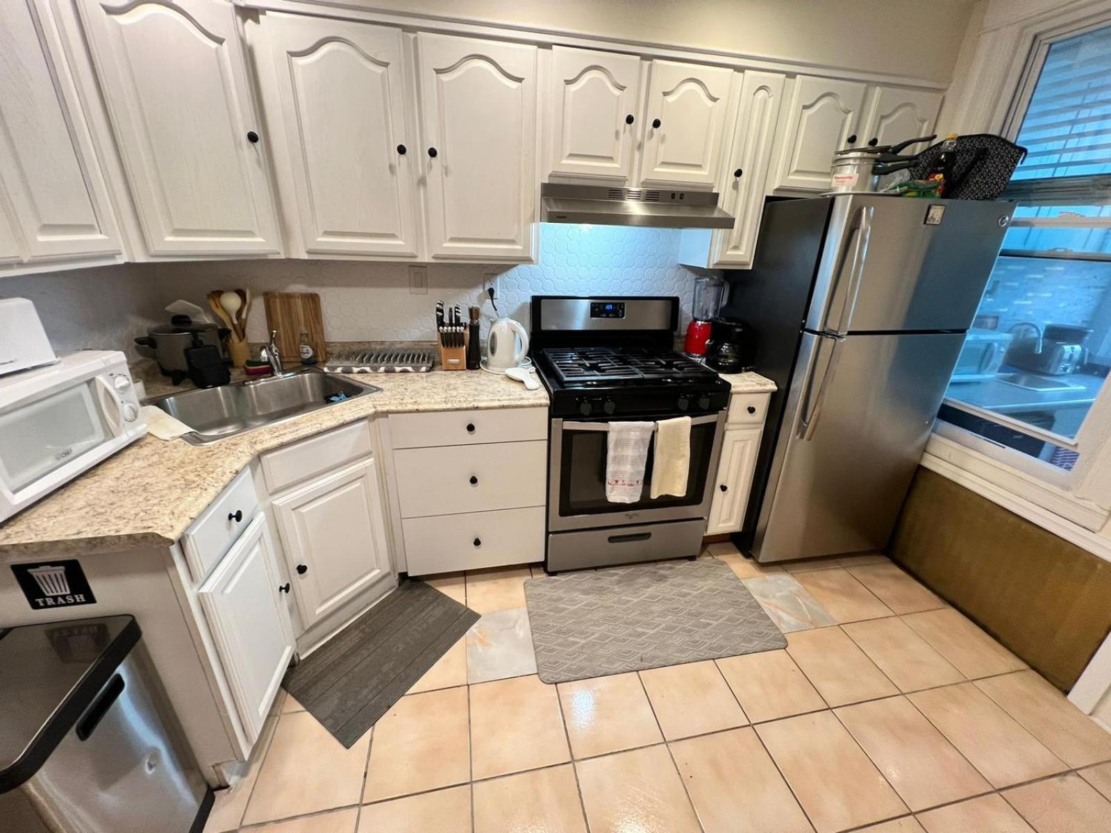 7-A Diamond In Yonkers Apartment Exterior photo